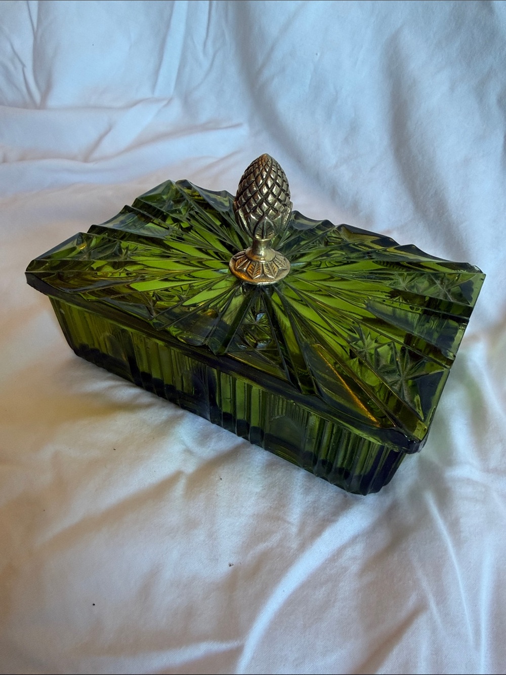 VTG Indiana Glass Avocado Green Cigarette Trinket Dish Metal Finial Flawed Lid